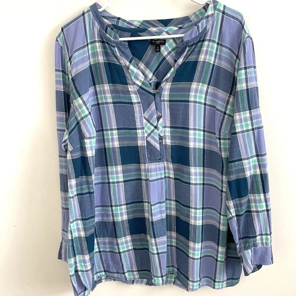 Talbots plaid half button long sleeve blue blouse 1X - Picture 1 of 6